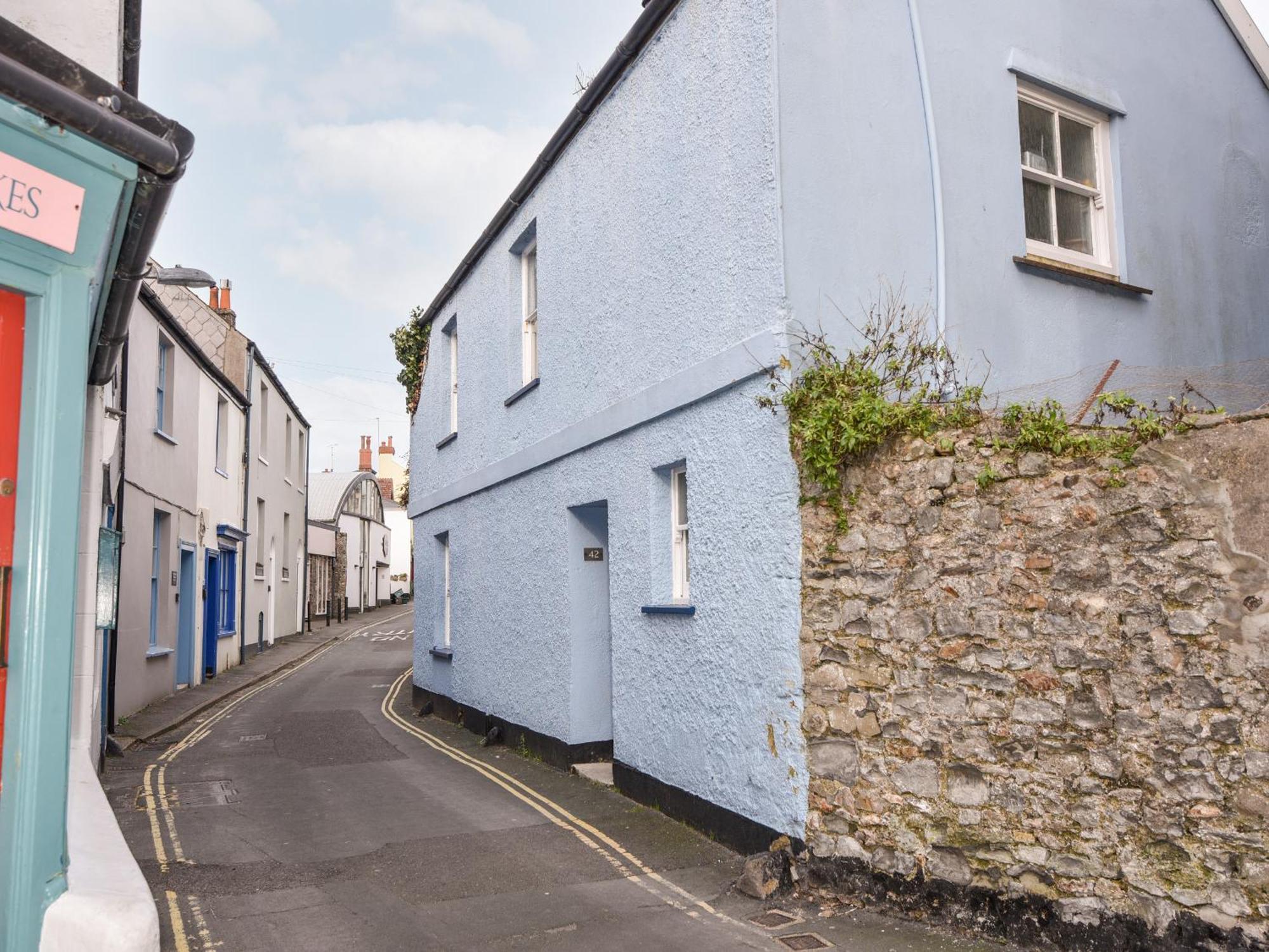 Naunton Cottage 莱姆里吉斯 外观 照片