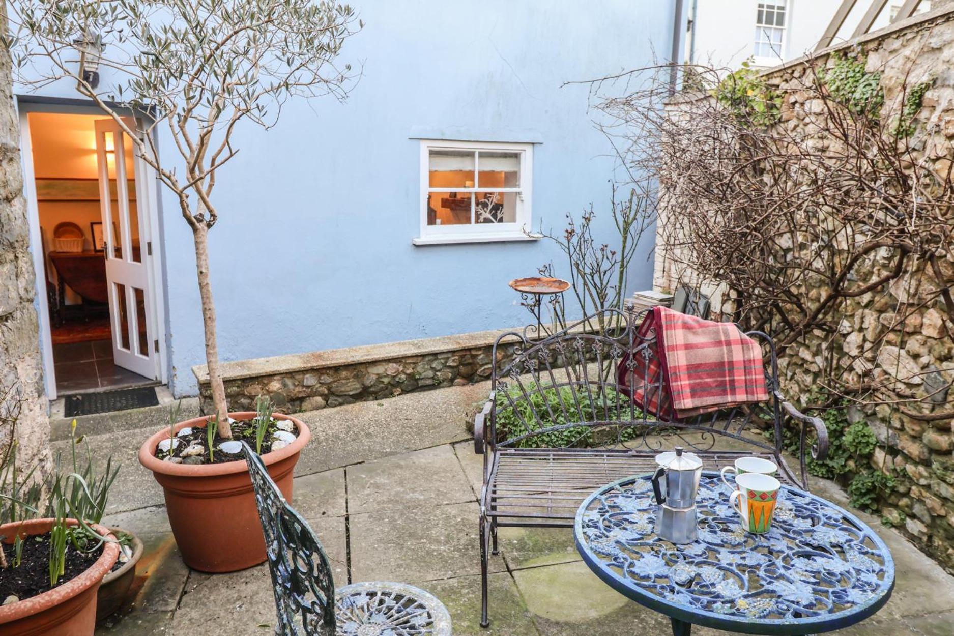 Naunton Cottage 莱姆里吉斯 外观 照片